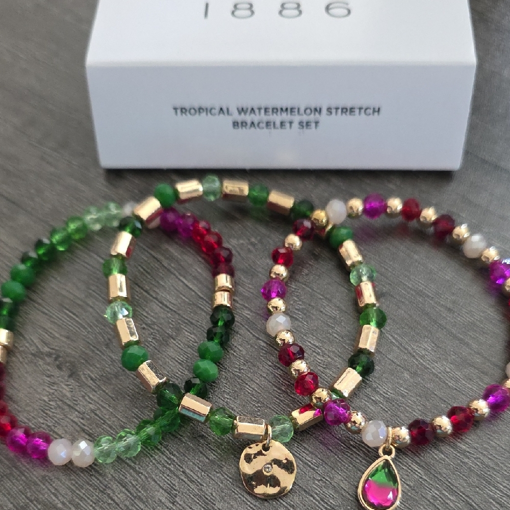 Avon Tropical Watermelon Stretch Bracelet Set